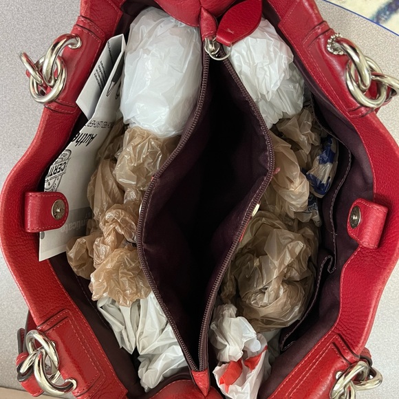 Coach red leather turn lock tote bag ! - Picture 8 of 10